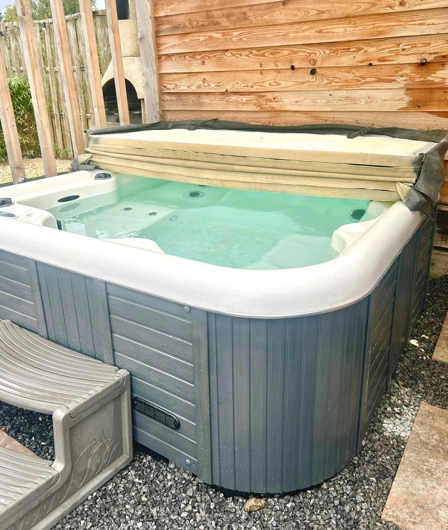 Wellness Bungalow With Jacuzzi &Sauna&Private Garden Near Amsterdam Vijfhuizen 外观 照片
